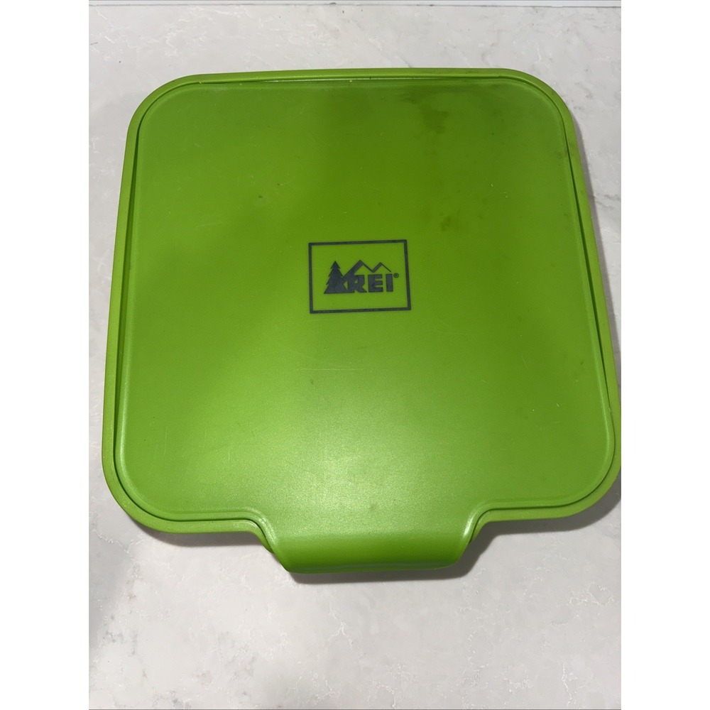 REI  Nesting Tableware Set Mess Kit for 4 Never Used